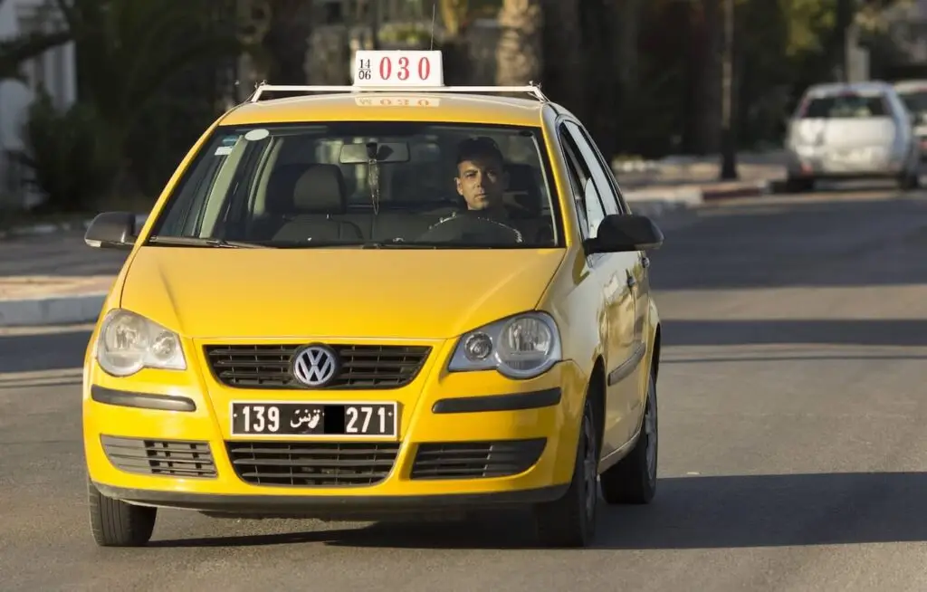 are taxis in tunisia safe and cheap